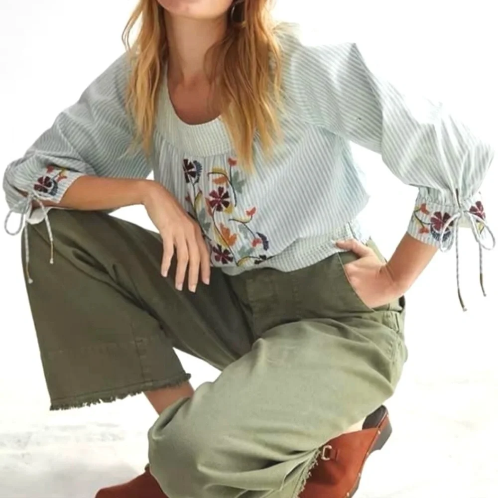 Anthropologie Beaded Puff-Sleeved Blouse Size Small